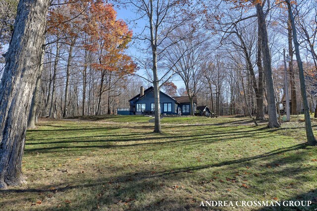 1155 Edgewater Ter, South Haven, MI 49090 - view of grassy yard