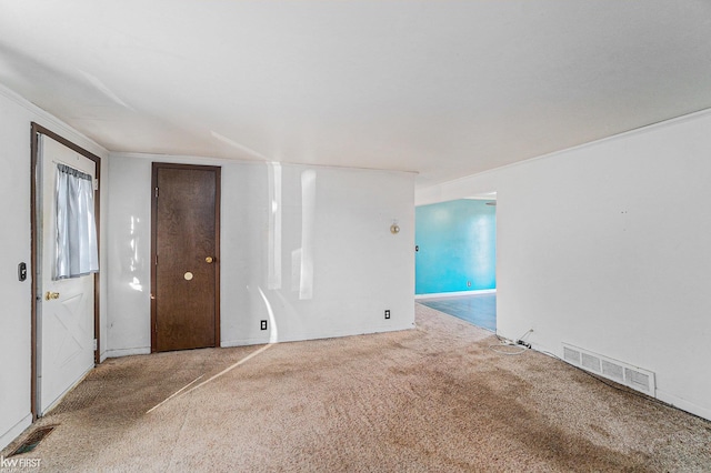 470 Michelson Rd, Houghton Lake, MI 48629 - unfurnished room with carpet