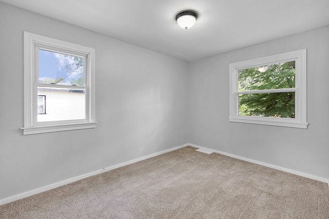 view of carpeted spare room