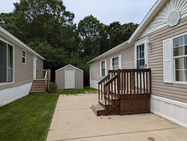 view of patio featuring a storage shed