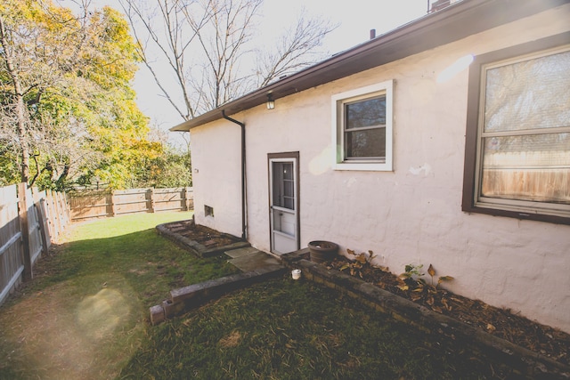 exterior space featuring a yard