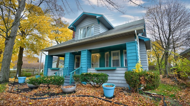 bungalow-style house with covered porch