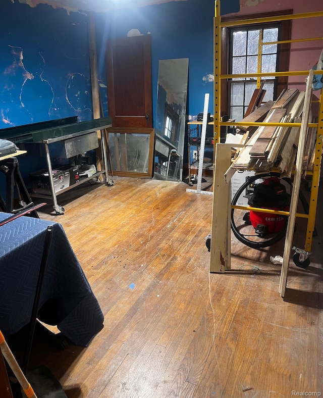 2360 Virginia Ave, Saginaw, MI 48601 - interior space with hardwood / wood-style floors