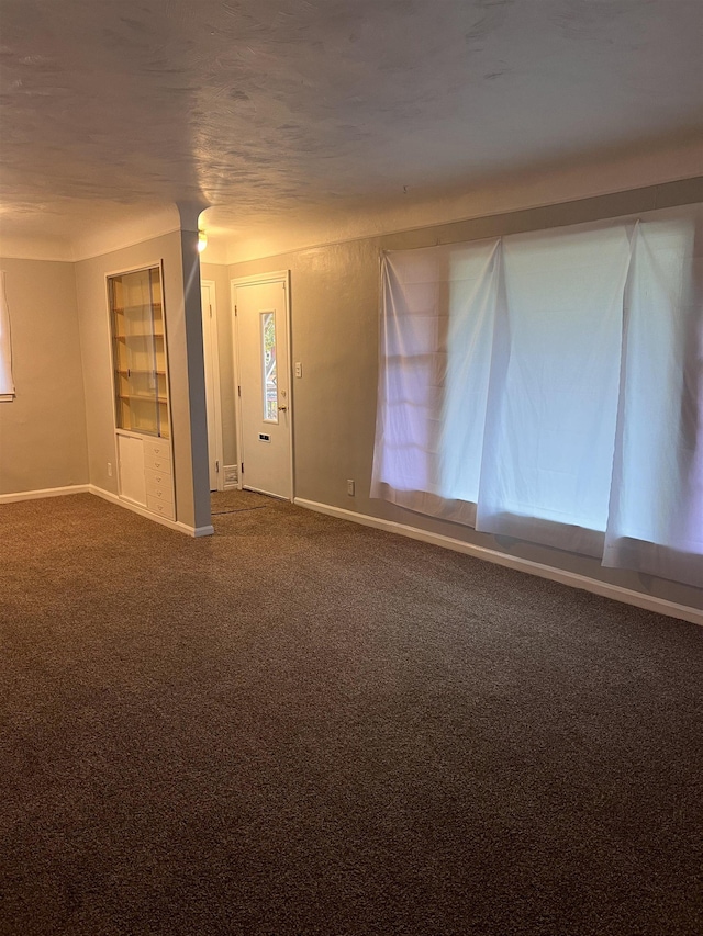 2910 Shawnee Ave, Flint, MI 48507 - carpeted empty room with baseboards