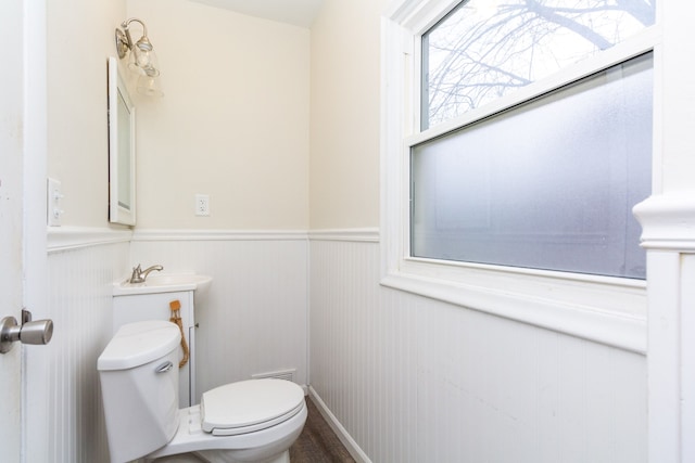 bathroom featuring toilet