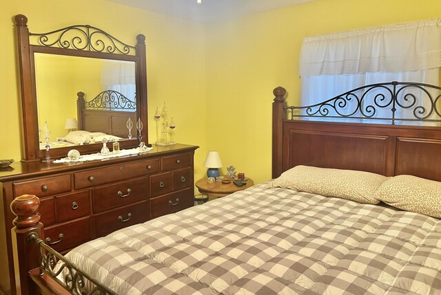 5376 Circle Dr, Reading, MI 49274 - view of bedroom