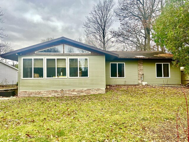 5376 Circle Dr, Reading, MI 49274 - back of house with a yard