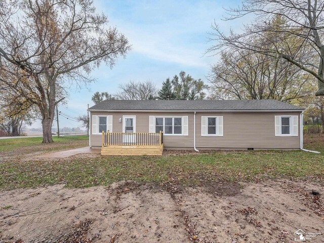 3495 Vermont Ct, Monroe, MI 48161 - rear view of house featuring a deck