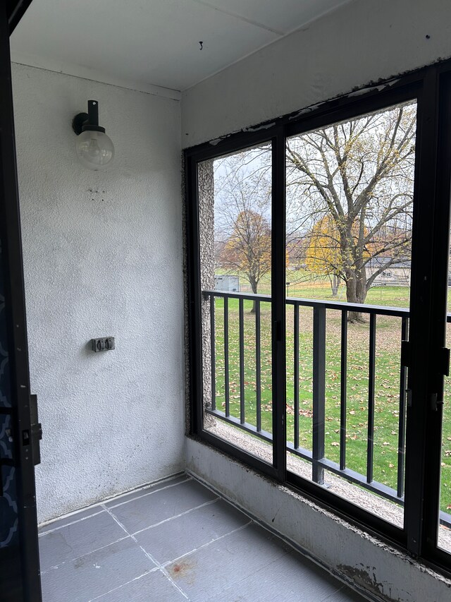21800 Morley Ave Unit 101, Dearborn, MI 48124 - view of unfurnished sunroom