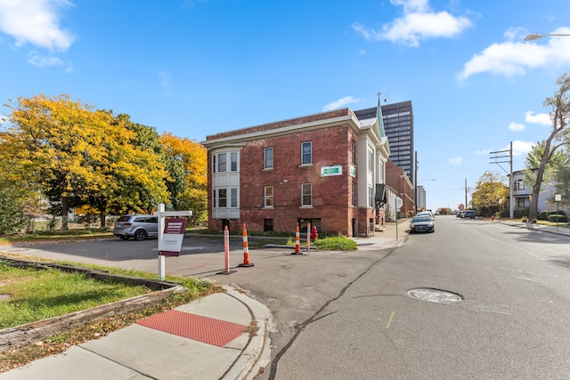 1450 6th St, Detroit, MI 48226