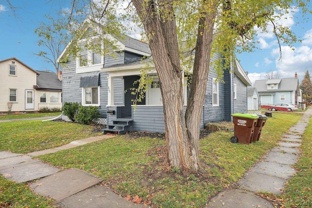 view of front of property with a front yard