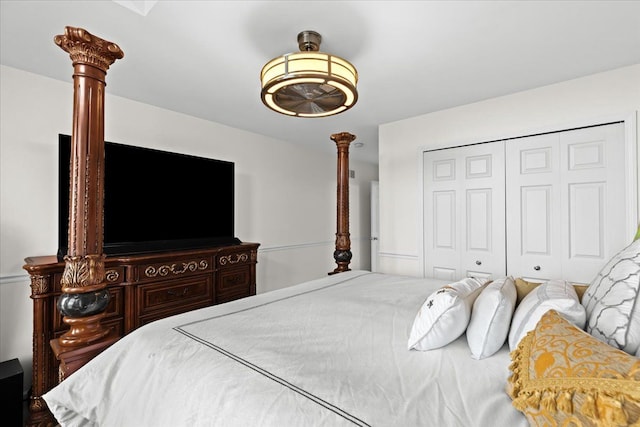 bedroom featuring a closet