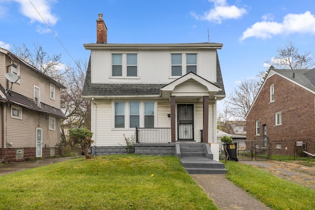 view of front of house with a front lawn