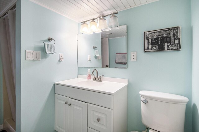 7349 E Main St, Eau Claire, MI 49111 - full bathroom with toilet, vanity, and curtained shower