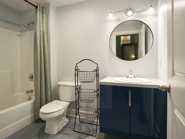 full bathroom featuring vanity, toilet, and shower / bathtub combination with curtain