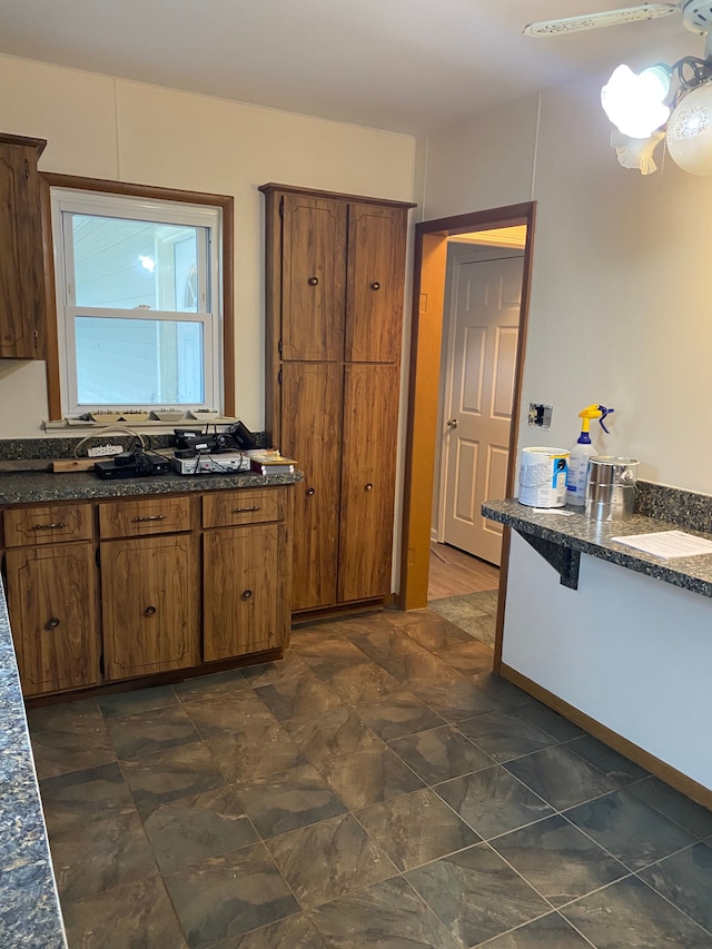 kitchen with ceiling fan