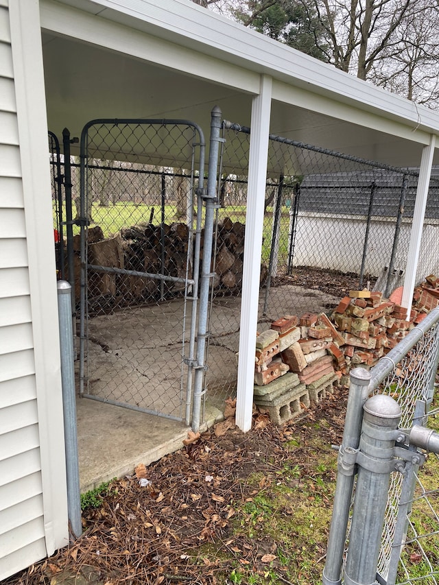 view of yard with a carport