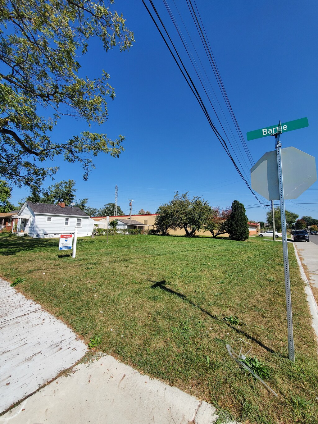 7410 Barrie St, Dearborn, MI 48126