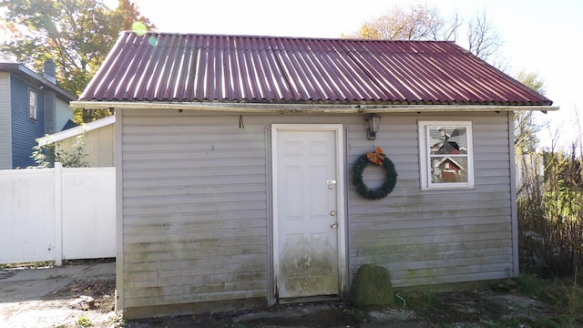 view of outbuilding