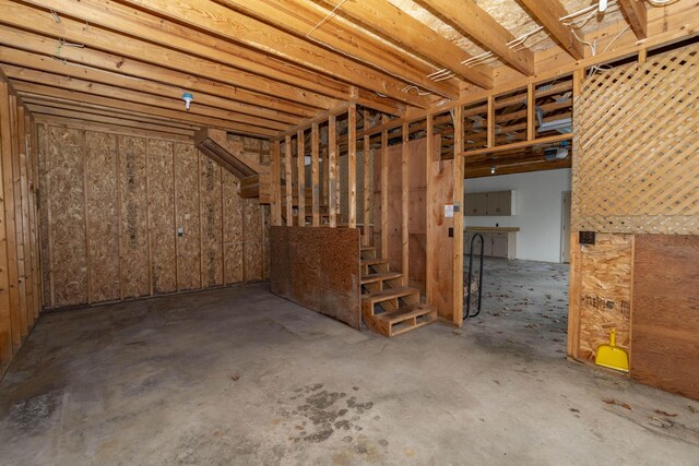 21734 N Channel Pkwy, Edwardsburg, MI 49112 - view of below grade area
