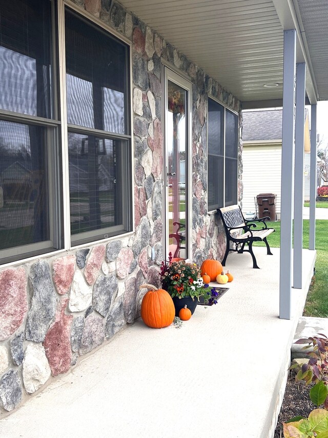 view of patio featuring covered porch