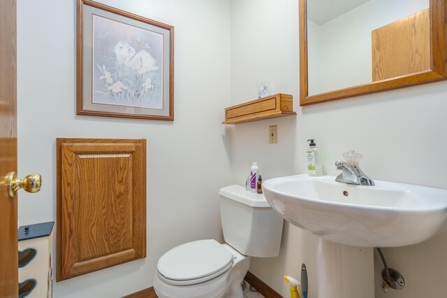 18980 16 Mile Rd, Marshall, MI 49068 - half bath with toilet