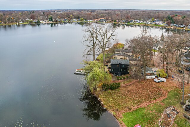 1225 Grove Point Dr, White Lake, MI 48386
