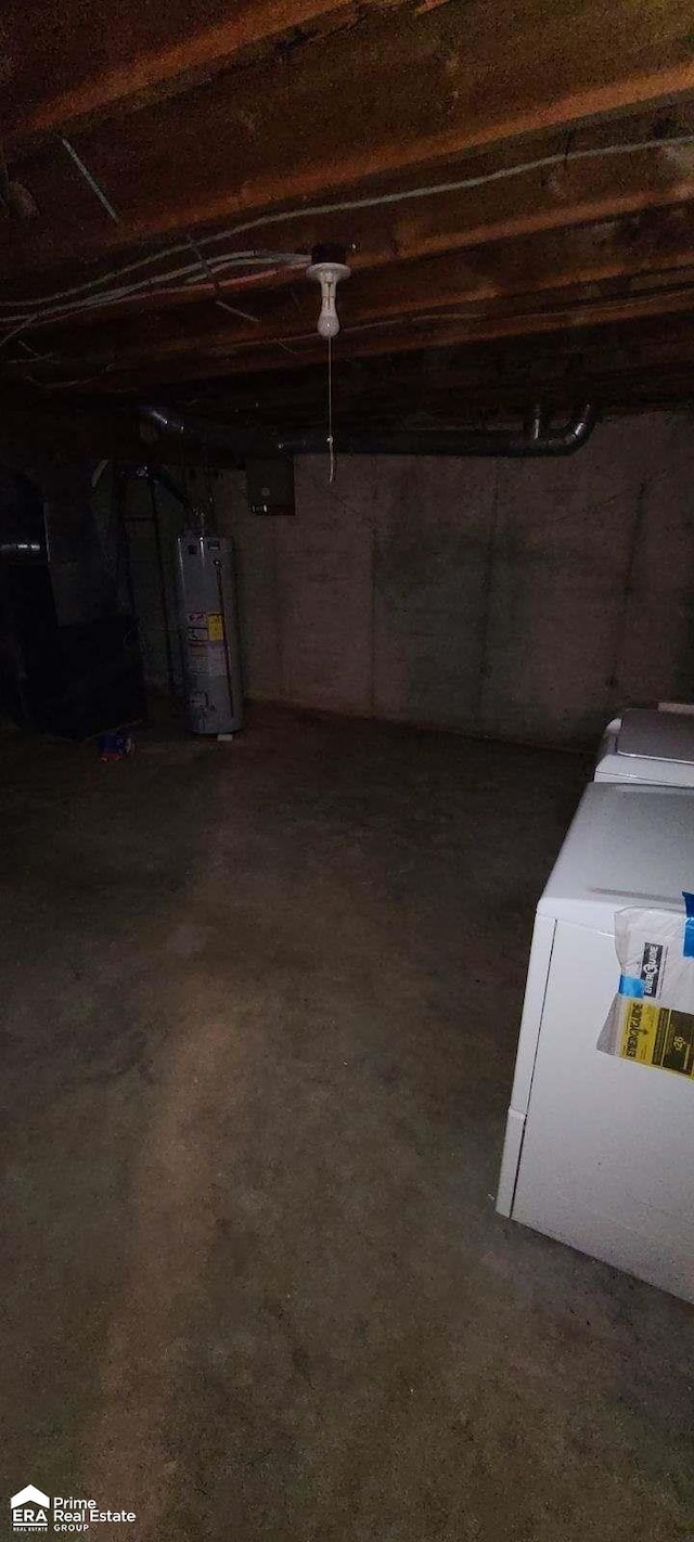 1587 Mcalpine Dr, Mount Morris, MI 48458 - unfinished below grade area featuring water heater