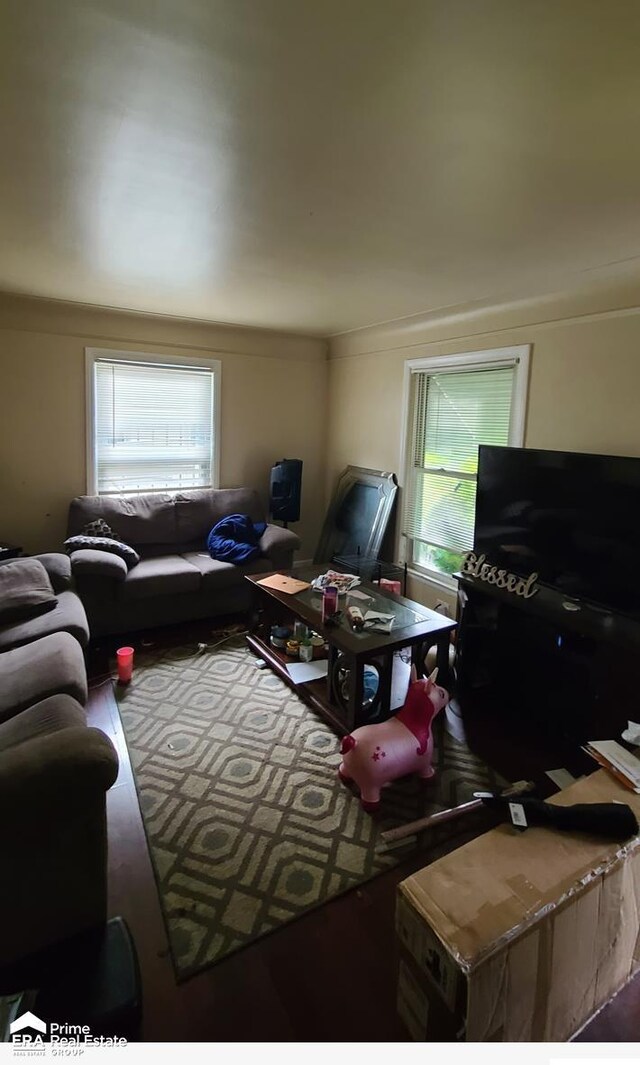 2840 Mallery St, Flint, MI 48503 - view of living room