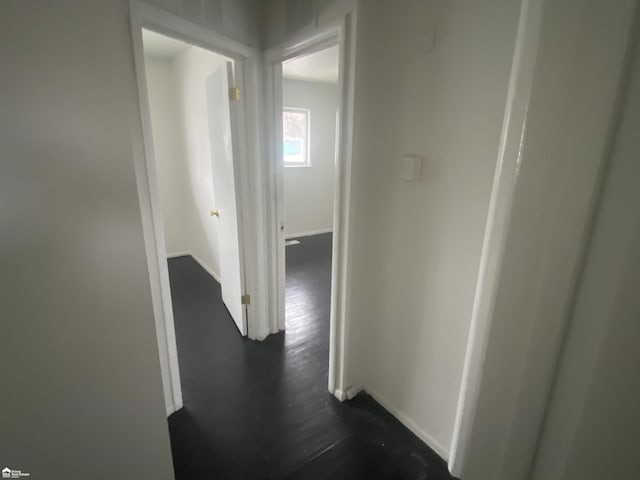 5509 Farmhill Rd, Flint, MI 48505 - corridor with baseboards