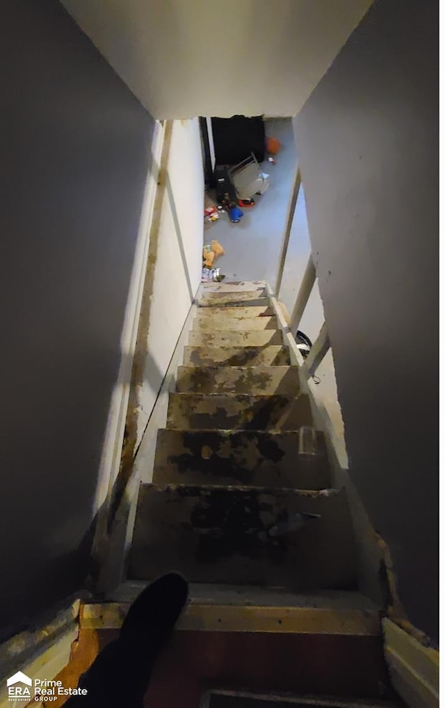 1181 Oleander Dr, Mount Morris, MI 48458 - view of stairs