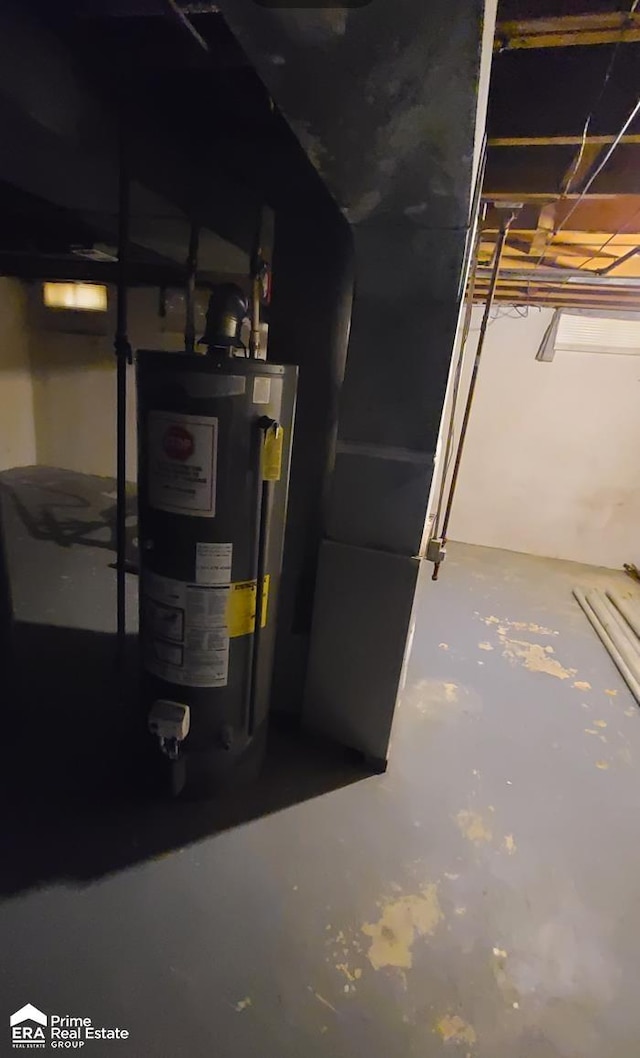 2273 Toby Beth Dr, Flint, MI 48505 - utility room with gas water heater