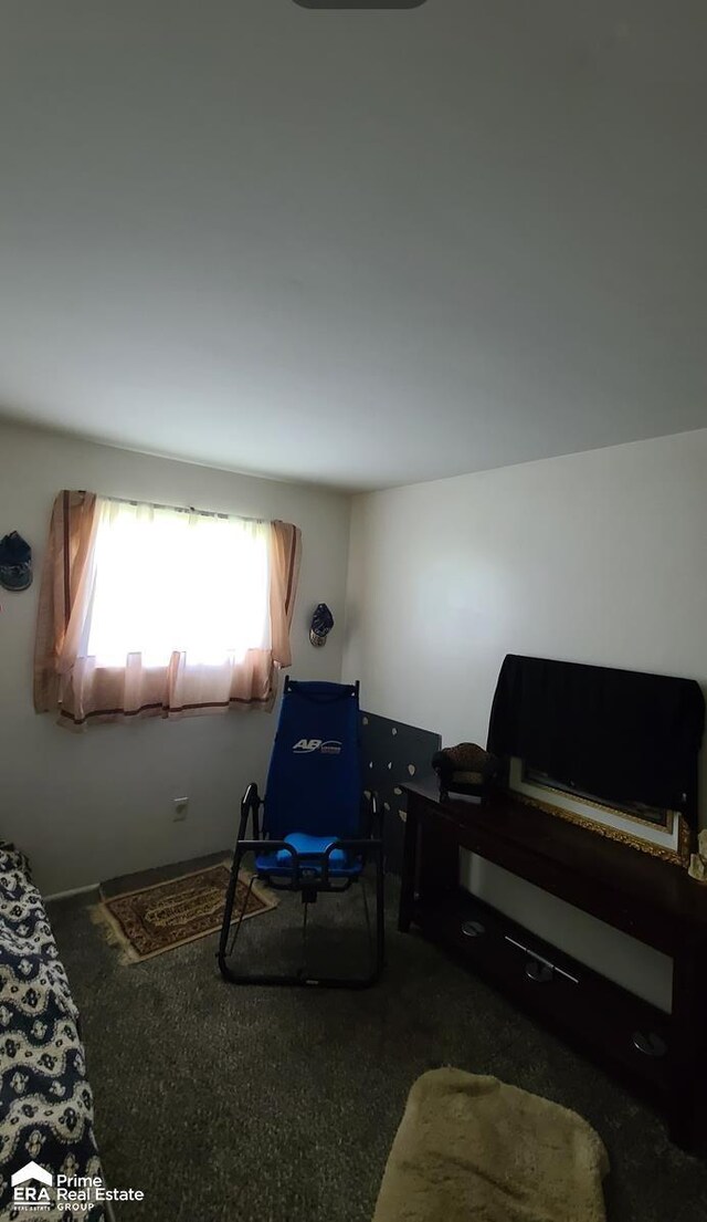 2273 Toby Beth Dr, Flint, MI 48505 - view of carpeted living room