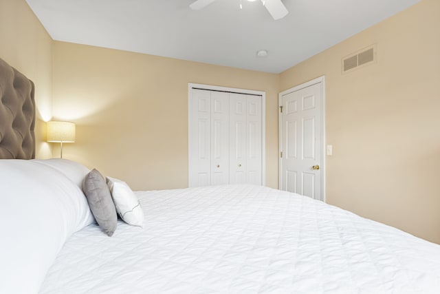 bedroom featuring a closet and ceiling fan