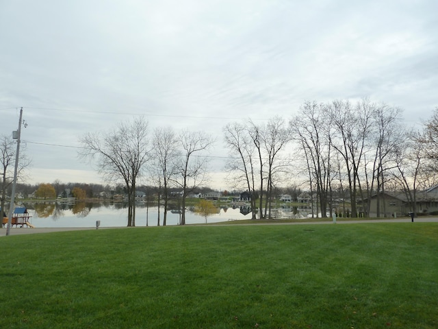 view of yard with a water view