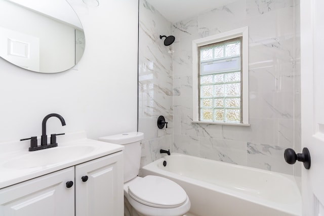 7641 Westminster Ave, Warren, MI 48091 - bathroom with toilet, shower / tub combination, and vanity