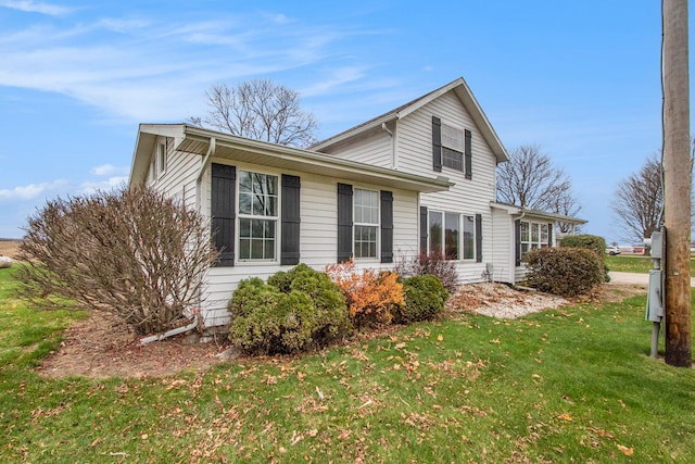 exterior space featuring a yard