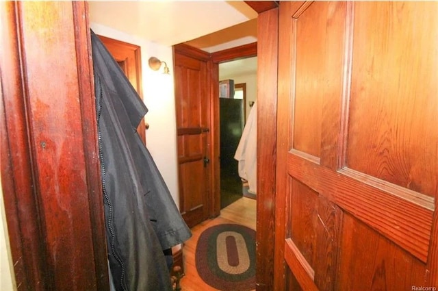 90 Edison St, Detroit, MI 48202 - view of bathroom
