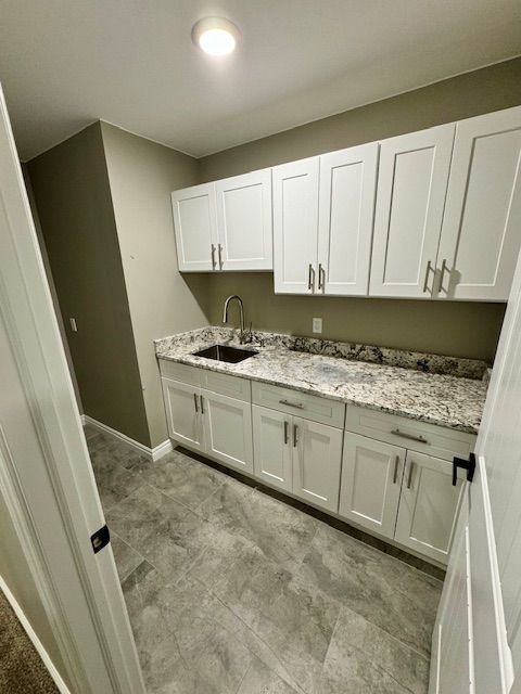 laundry room with sink