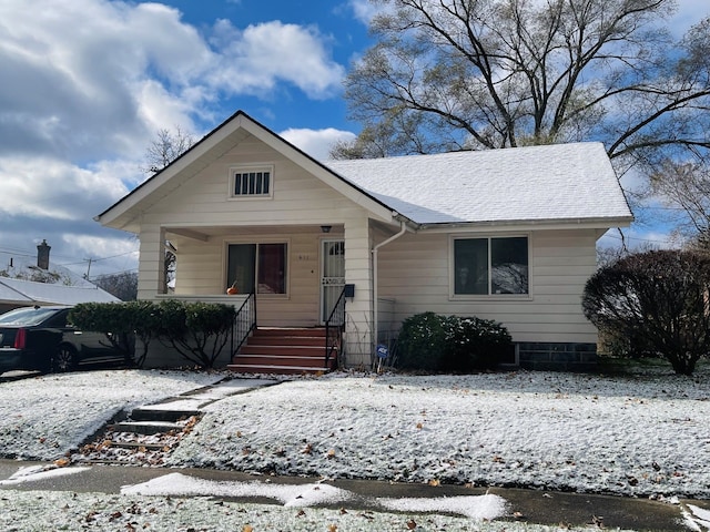 bungalow-style house with covered porch