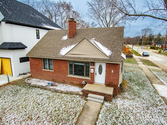 view of front of property