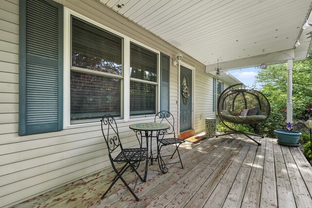 Listing photo 3 for 2901 Emerald, Traverse City MI 49684