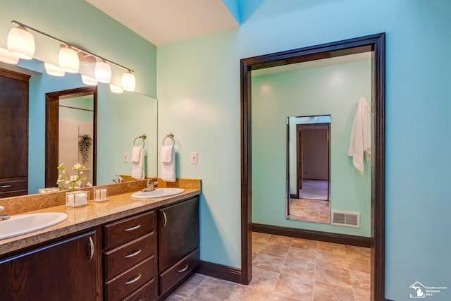 bathroom with vanity