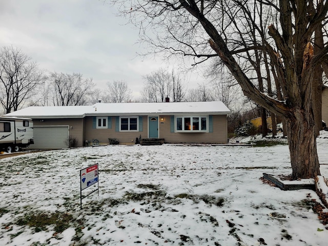 view of front facade featuring a garage