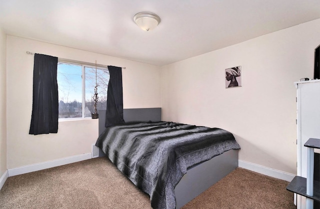 bedroom featuring carpet floors