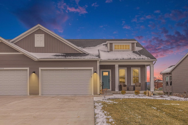 view of front of property with a lawn and covered porch