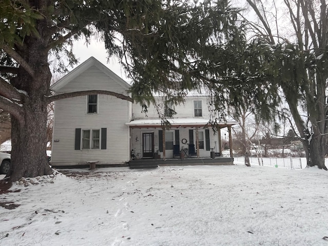 view of front of property featuring covered porch