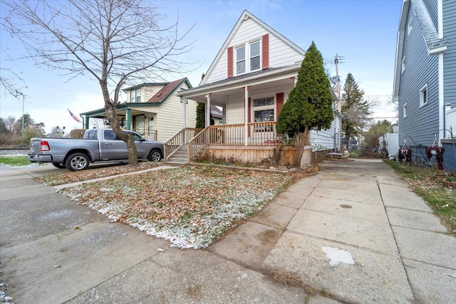 618 Walnut St, Wyandotte, MI 48192 - photo 2
