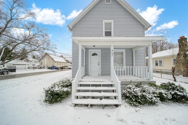 view of front of home featuring a porch