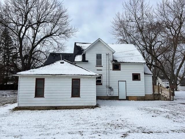 620 Cedar St, Breckenridge, MI 48615